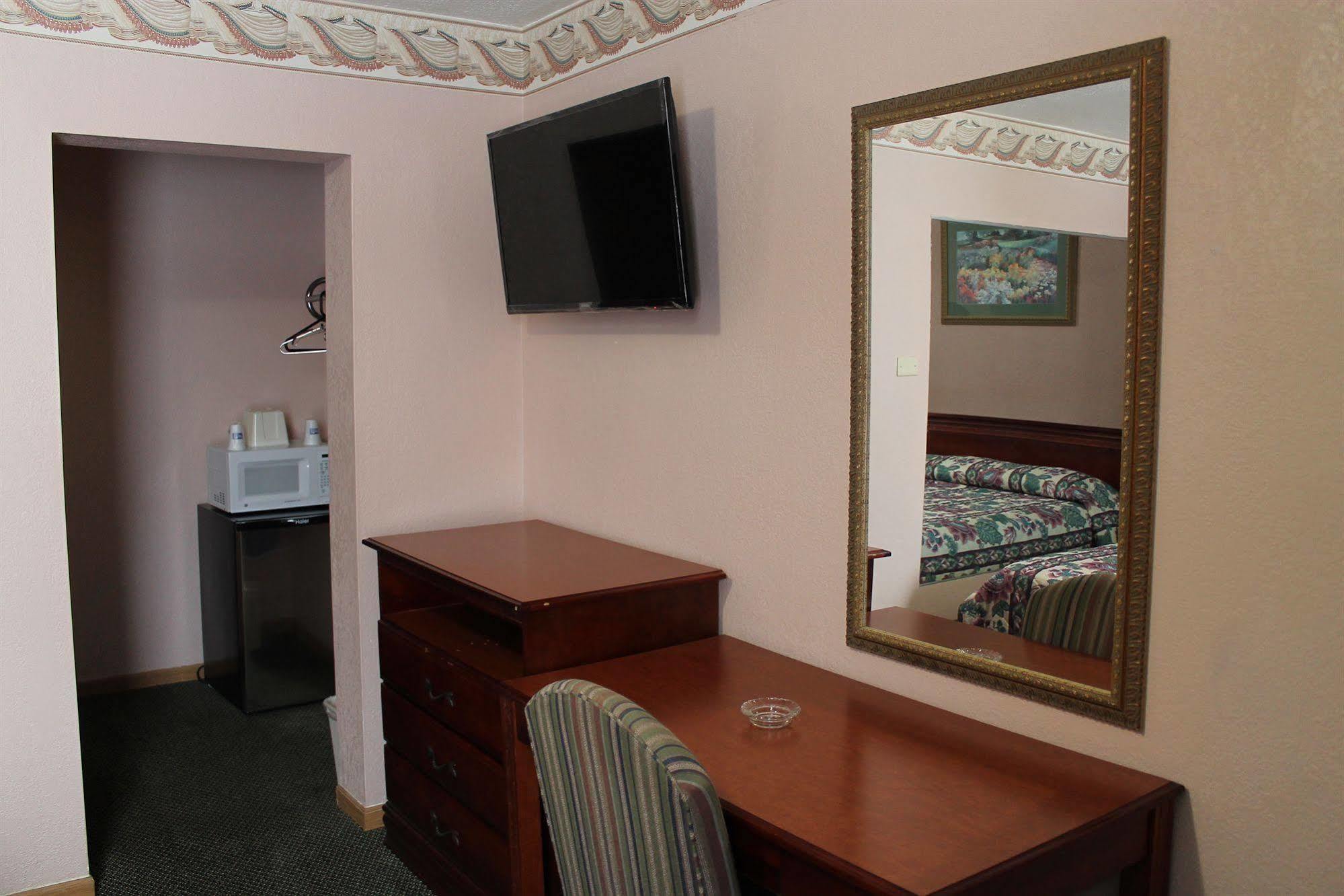 American Motor Inn - Rock Island Ngoại thất bức ảnh